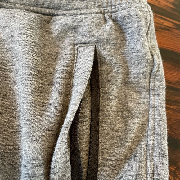 American Eagle Men's Good Vibes Grey Joggers size XL - Picture 5 of 8